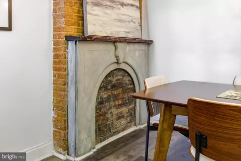 Dining - 737 Dolphin St, Baltimore, MD 21217 photo 3 of 4