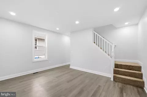 Entry Way - 5909 Marluth Ave, Baltimore, MD 21206 photo 2 of 10
