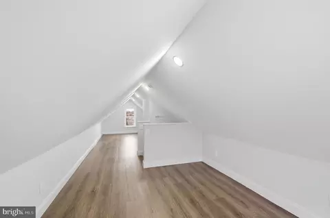 Entry Way - 5909 Marluth Ave, Baltimore, MD 21206 photo 9 of 10