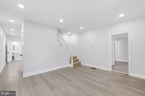 Entry Way - 5909 Marluth Ave, Baltimore, MD 21206 photo 1 of 10