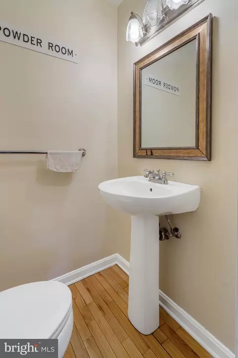 Bath - 2937 Dillon St, Baltimore, MD 21224 photo 1 of 6