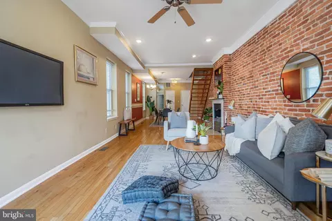 Living - 2937 Dillon St, Baltimore, MD 21224 photo 3 of 3