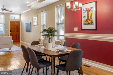 Dining - 2937 Dillon St, Baltimore, MD 21224 photo 3 of 4