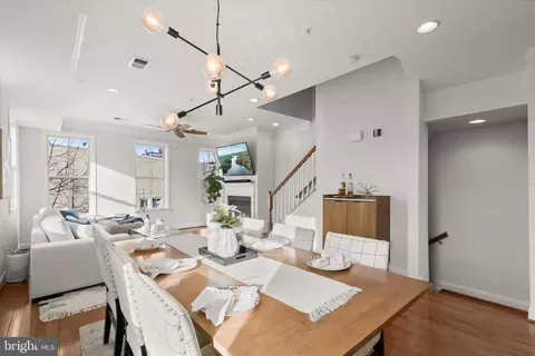 Dining - 17 Birckhead St, Baltimore, MD 21230 photo 4 of 4