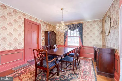304 Tunbridge Rd, Baltimore, MD 21212 photo 10