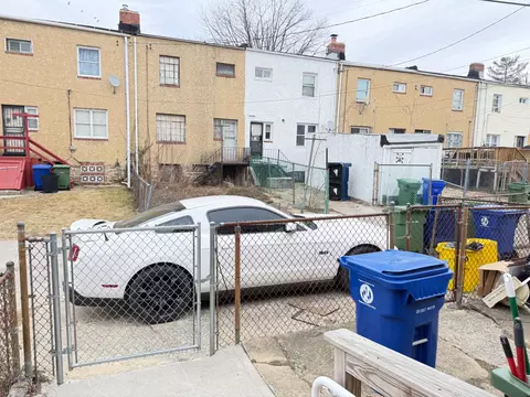 Exterior - 5135 Pembridge Ave, Baltimore, MD 21215 photo 3 of 3