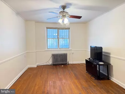 Living - 5135 Pembridge Ave, Baltimore, MD 21215 photo 3 of 5