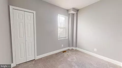 Entry Way - 2615 E Chase St, Baltimore, MD 21213 photo 6 of 10
