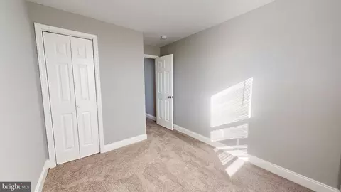 Entry Way - 2615 E Chase St, Baltimore, MD 21213 photo 9 of 10