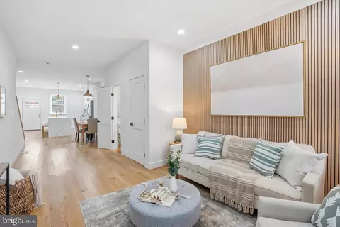 3921 Roland Ave, Baltimore, MD 21211