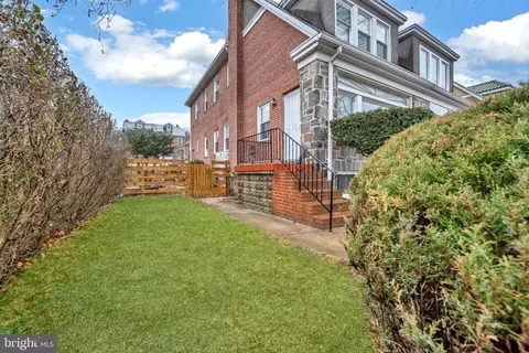 Exterior - 2219 Chesterfield Ave, Baltimore, MD 21213 photo 2 of 3
