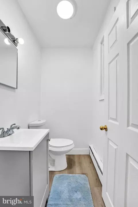 Bath - 2219 Chesterfield Ave, Baltimore, MD 21213 photo 1 of 4