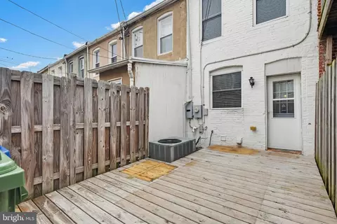 Exterior - 22 N Streeper St, Baltimore, MD 21224 photo 1 of 3