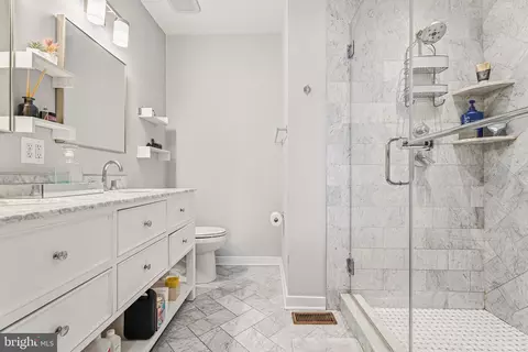 Bath - 2307 E Fairmount Ave, Baltimore, MD 21224 photo 2 of 5