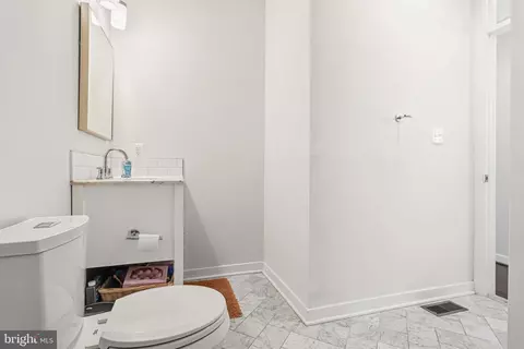 Bath - 2307 E Fairmount Ave, Baltimore, MD 21224 photo 5 of 5