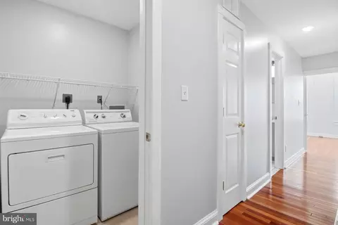 Entry Way - 2510 Fleet St, Baltimore, MD 21224 photo 10 of 11