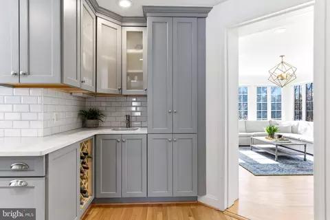 Kitchen - 107 Upnor Rd, Baltimore, MD 21212 photo 7 of 9