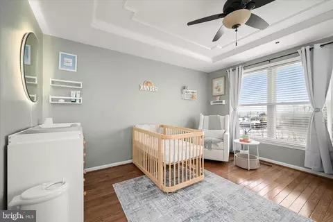 Bedroom - 1906 E Fort Ave, Baltimore, MD 21230 photo 5 of 7