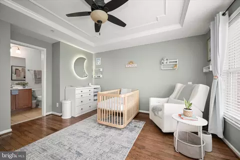 Bedroom - 1906 E Fort Ave, Baltimore, MD 21230 photo 6 of 7