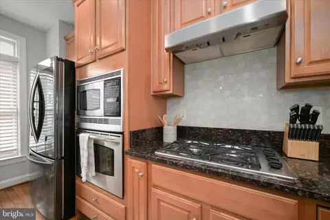 Kitchen - 1906 E Fort Ave, Baltimore, MD 21230 photo 3 of 5