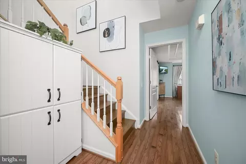 Entry Way - 1906 E Fort Ave, Baltimore, MD 21230 photo 11 of 13