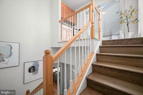Entry Way - 1906 E Fort Ave, Baltimore, MD 21230 photo 12 of 13