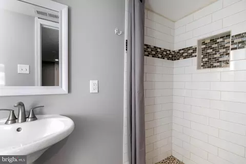 Bath - 1002 W 43rd St, Baltimore, MD 21211 photo 2 of 3