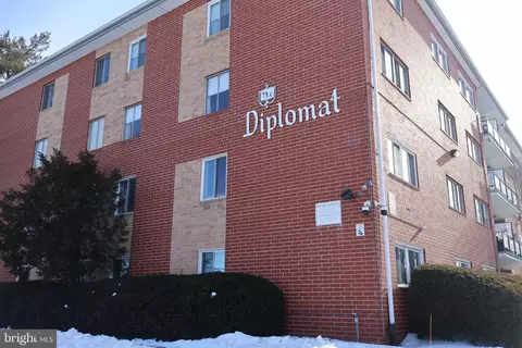 3737 Clarks Ln #408, Baltimore, MD 21215