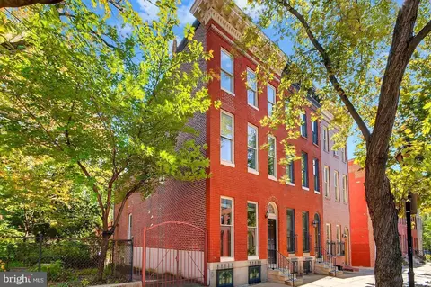 105 S Gilmor St, Baltimore, MD 21223