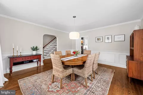 Dining - 103 Saint Dunstans Rd, Baltimore, MD 21212 photo 2 of 5