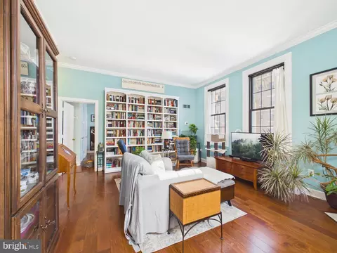 1 E Chase St #412, Baltimore, MD 21202