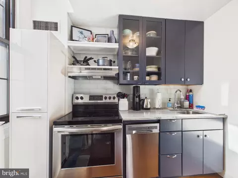 Kitchen - 1 E Chase St #412, Baltimore, MD 21202 photo 2 of 4