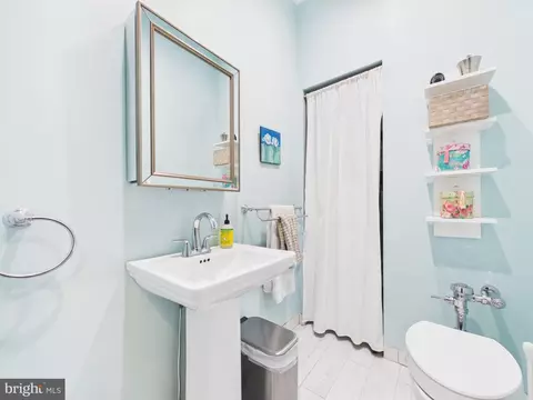 Bath - 1 E Chase St #412, Baltimore, MD 21202 photo 6 of 6