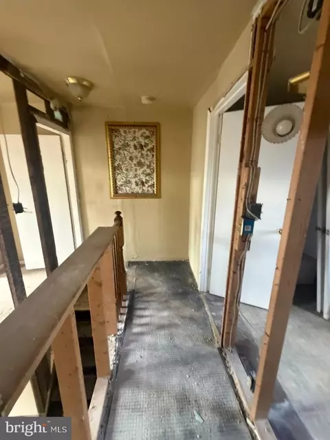 Entry Way - 1610 Lemmon St, Baltimore, MD 21223 photo 12 of 16
