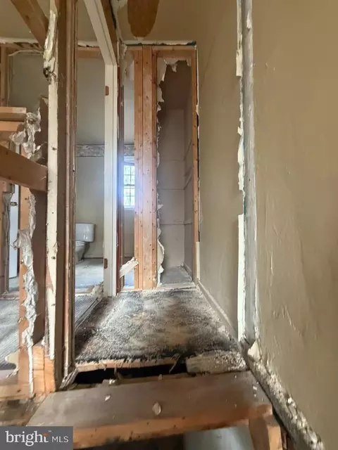 Entry Way - 1610 Lemmon St, Baltimore, MD 21223 photo 11 of 16