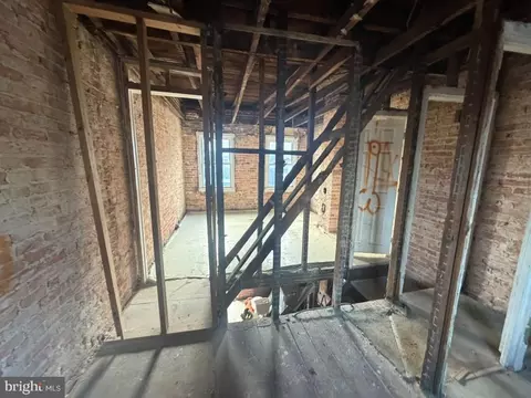 Entry Way - 1606 Lemmon St, Baltimore, MD 21223 photo 4 of 5
