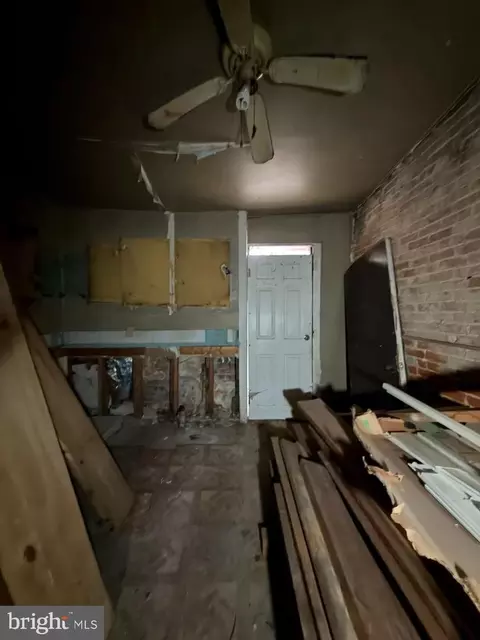 Entry Way - 1608 Lemmon St, Baltimore, MD 21223 photo 6 of 12