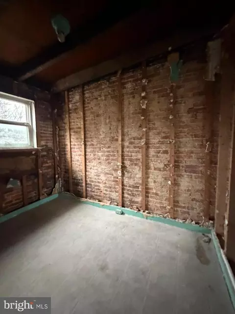 Entry Way - 1608 Lemmon St, Baltimore, MD 21223 photo 9 of 12