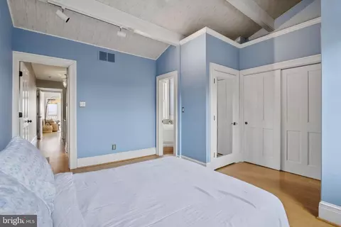 Bedroom - 2205 E Pratt St, Baltimore, MD 21231 photo 5 of 9