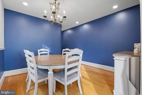 Dining - 2205 E Pratt St, Baltimore, MD 21231 photo 2 of 2