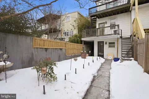 Exterior - 2205 E Pratt St, Baltimore, MD 21231 photo 5 of 5