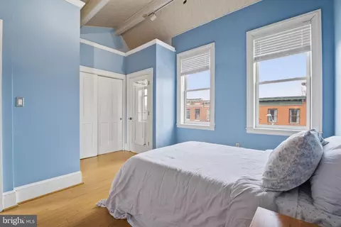 Bedroom - 2205 E Pratt St, Baltimore, MD 21231 photo 4 of 9
