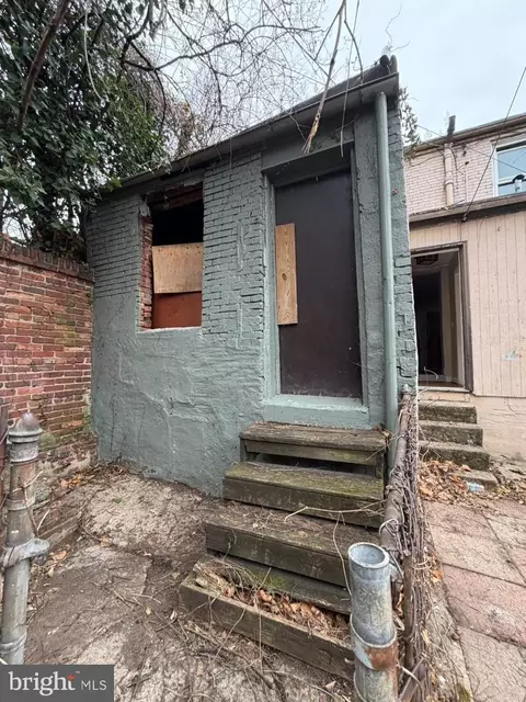 Exterior - 1613 Lemmon St, Baltimore, MD 21223 photo 2 of 4