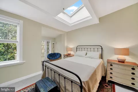 Bedroom - 728 S Durham St, Baltimore, MD 21231 photo 2 of 4