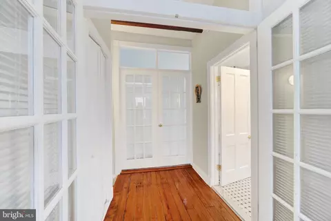 Entry Way - 728 S Durham St, Baltimore, MD 21231 photo 2 of 3