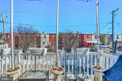 Exterior - 735 S Macon St, Baltimore, MD 21224 photo 2 of 4