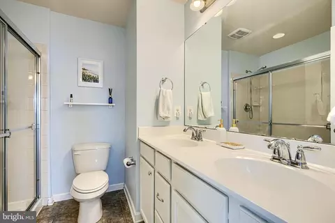 Bath - 735 S Macon St, Baltimore, MD 21224 photo 1 of 5