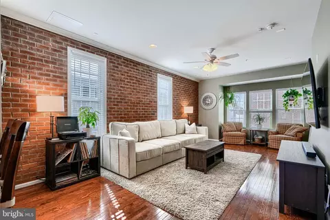 Living - 735 S Macon St, Baltimore, MD 21224 photo 1 of 1