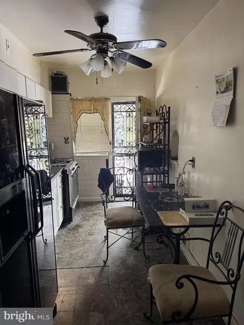 Kitchen - 3741 Boarman Ave, Baltimore, MD 21215 photo 2 of 2