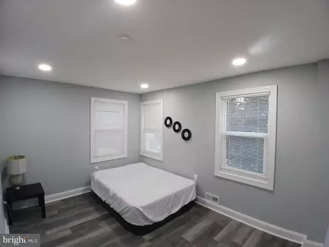 Bedroom - 300 Denison St, Baltimore, MD 21229 photo 3 of 3